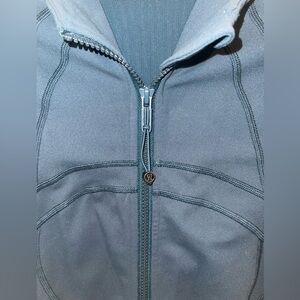 Womens Lululemon athletic jacket. Size 8